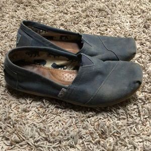 Size 5 navy blue toms